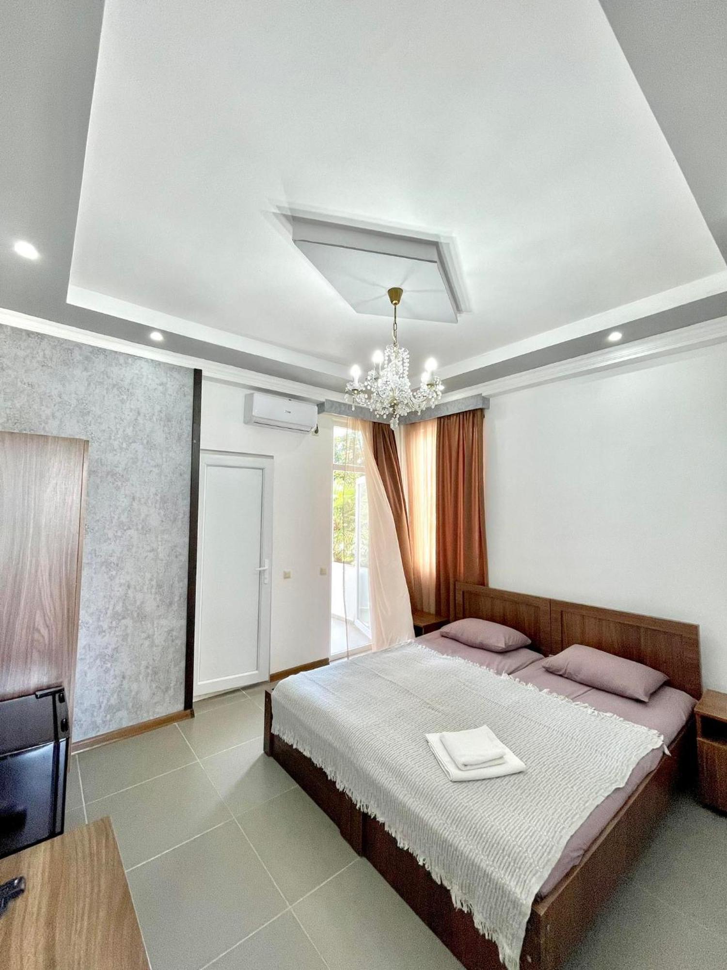 Tamazi Hotell Kobuleti Rom bilde